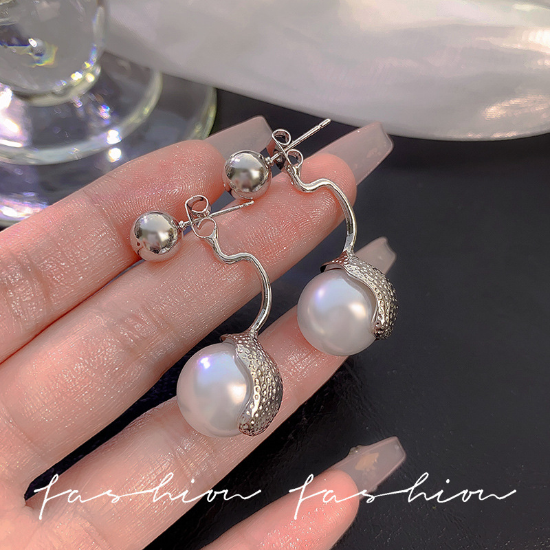 The cold style with grey bead earrings on the front and back, the niche 925 silver needle stud earrings, the new 2024 bestseller, exudes a sense of high-end fashion full figure