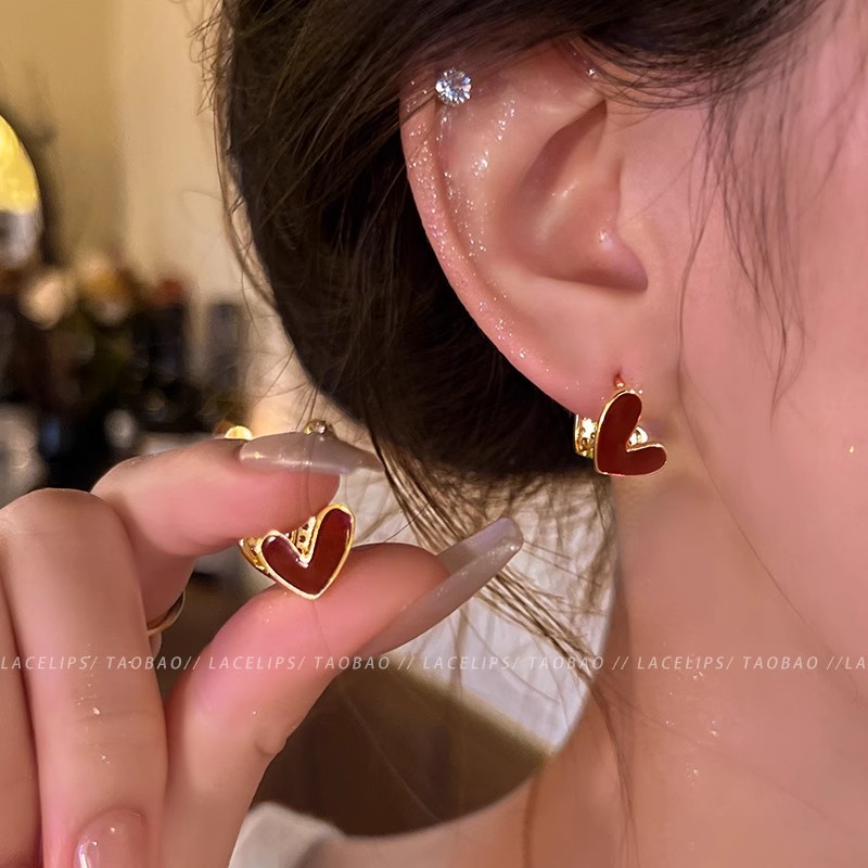 925 Silver needle, red, slightly studded with diamonds, double-sided heart-shaped ear buckles, niche, elegant, exquisite and versatile earrings, light luxury earrings Specification drawing