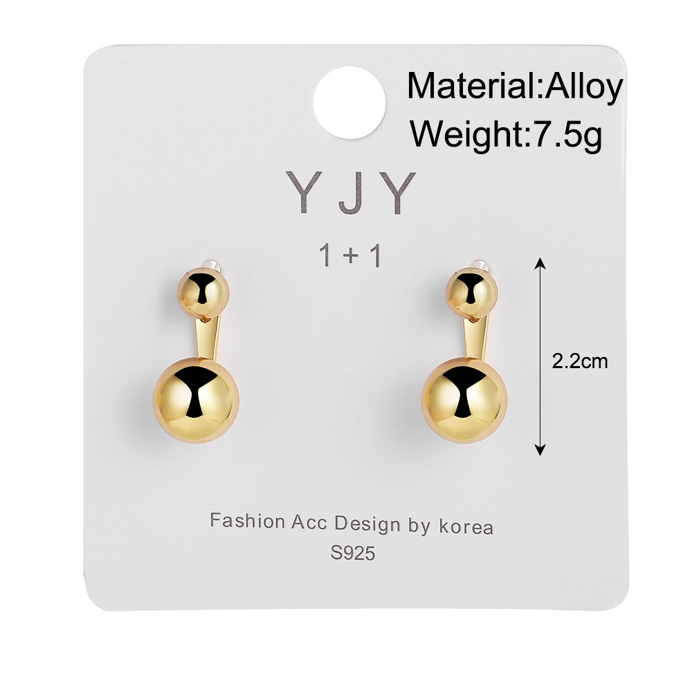 ins blogger's same style of French cold style metal round stud earrings, unique round stud earrings, wholesale of elegant and high-end earrings Specification drawing
