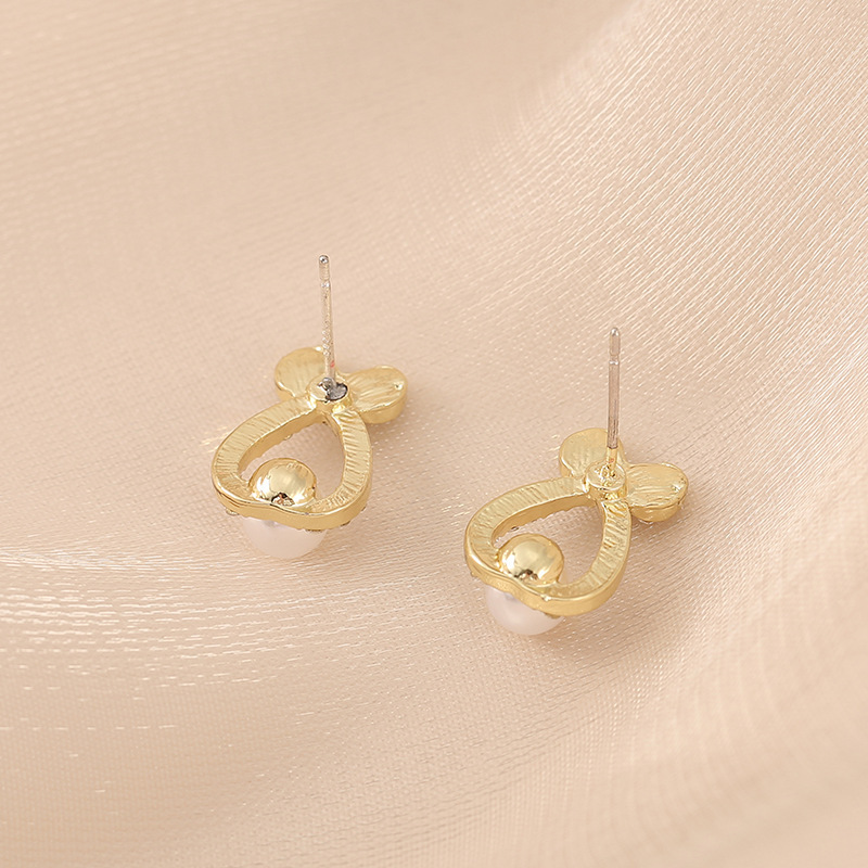 S925 silver needle earrings are available for wholesale from Yiwu manufacturer. Korean-style teardrop-shaped water diamond and pearl color-matched stud earrings Specification drawing