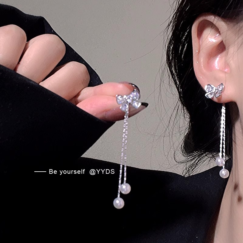 Super fairy long butterfly zircon tassel stud earrings, high-end and versatile, with a niche design sense. Wholesale of earrings and accessories full figure