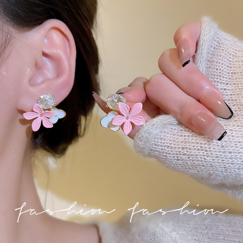 Exquisite forest-themed zircon flower stud earrings for women, unique and niche, summer high-end, cold earrings, fresh and elegant earrings full figure