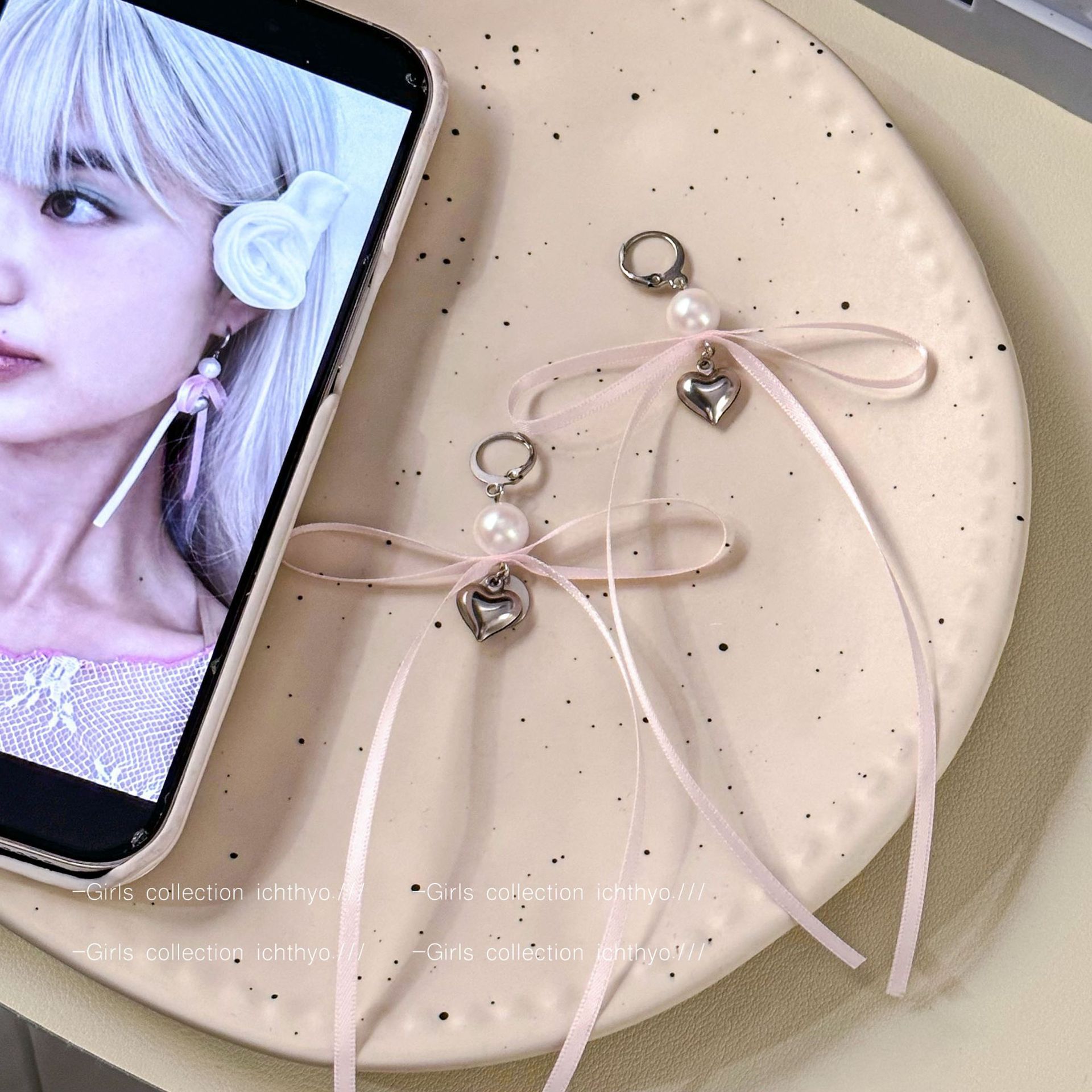 Korean niche Instagram bow-shaped heart-shaped pearl pendant earrings, trendy, sweet, cool and unique ear rings for girls and hot girls full figure