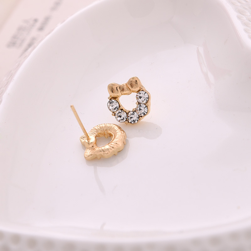 Circle bow earrings, Korean 925 silver needle sweet zircon stud earrings, trendy and niche sweet and elegant earrings for women on Instagram details Picture