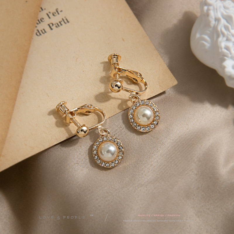 Elegant and refined water diamond pearl earrings, niche and simple, versatile for commuting, spiral ear clips, no ear holes, wholesale Specification drawing