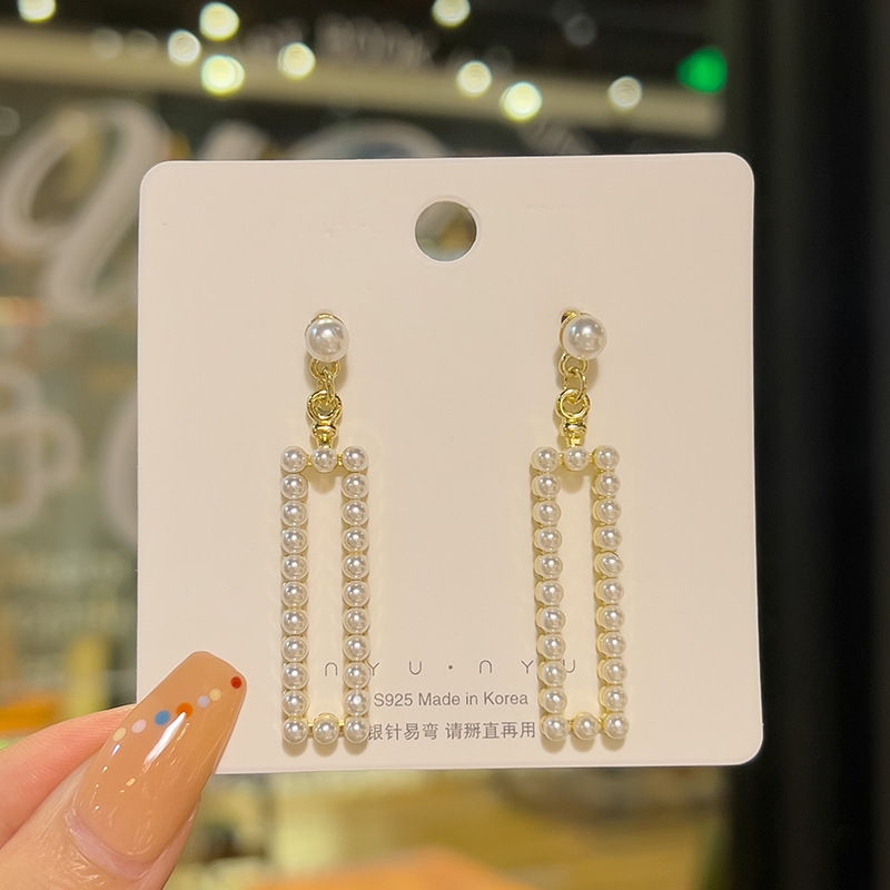 French pearl earrings for women, 2022 new trendy and fashionable earrings, Korean Internet celebrity style long stud earrings full figure