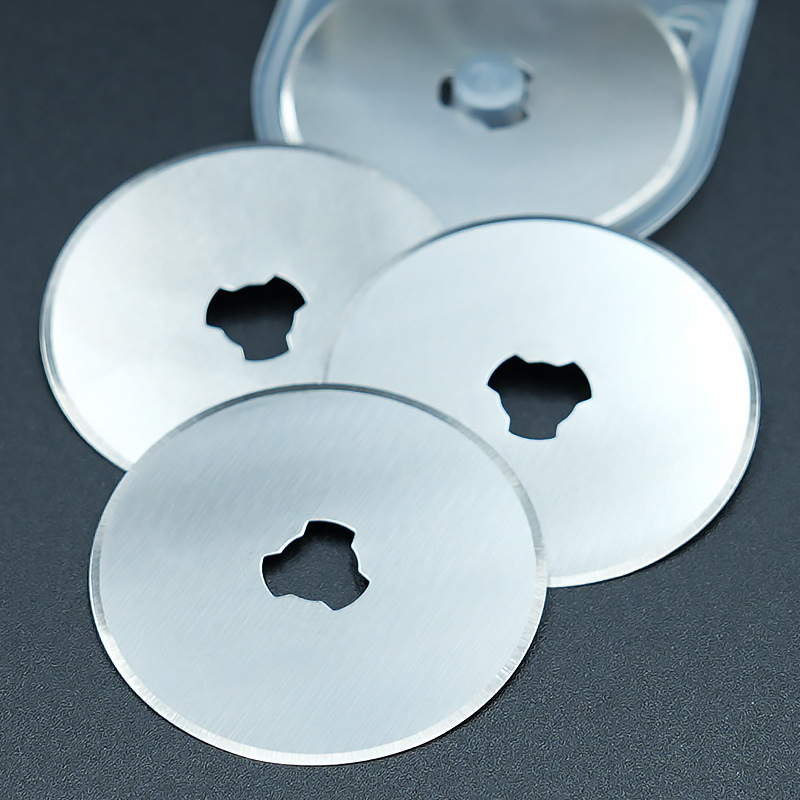 Factory direct supply of SK5 circular blades, 45mm roller blades, rotary cutting blades, fabric cutting blades, fabric cutting circular roller blades details Picture