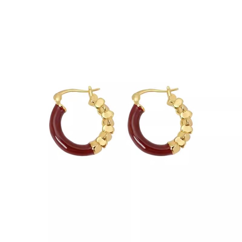 Christmas Encore red and silver patchwork ear buckle earrings, women's light luxury high-end earrings, unique and festive New Year earrings Item Picture