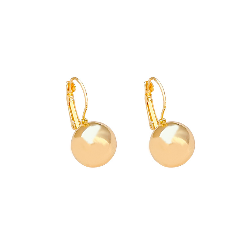 The light luxury metal round ball earrings exude a sense of sophistication for women. The niche design is fashionable, the ear buckles are elegant, and the round bead earrings and earrings are popular on the Internet Item Picture
