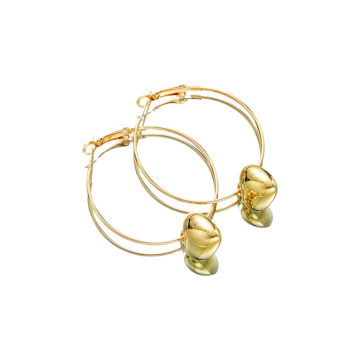 Cross-border European and American golden heart-shaped ear rings, hollow heart-shaped large ear rings, ins cold style metal texture earrings Item Picture