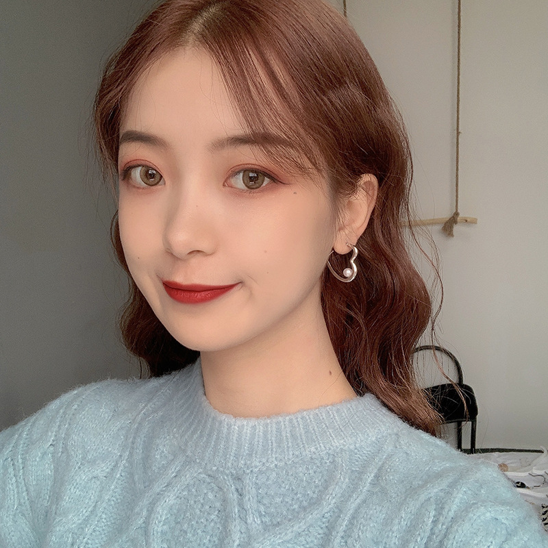 S925 Silver Needle fashionable heart-shaped pearl earrings for women, Korean versatile, unique and stylish, internet-famous ear rings, earrings and earrings for women Specification drawing