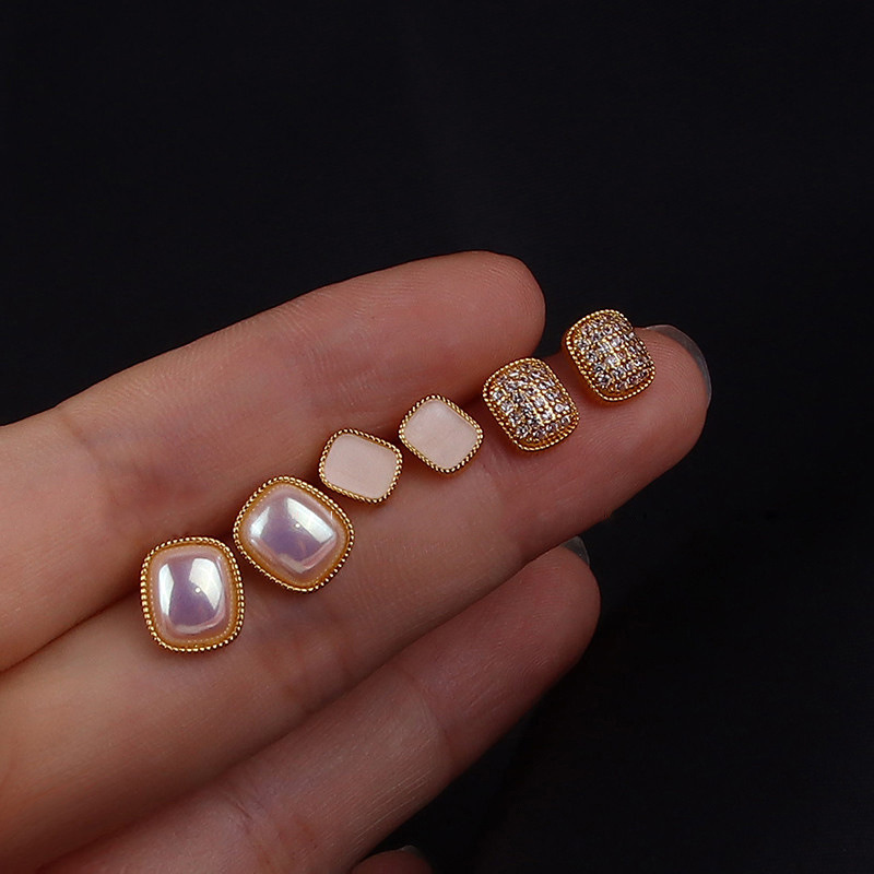 Mother-of-pearl Zircon earrings 2022 New trendy, simple and exquisite earrings, a three-piece set with a Japanese and Korean style, a popular earring accessory Specification drawing