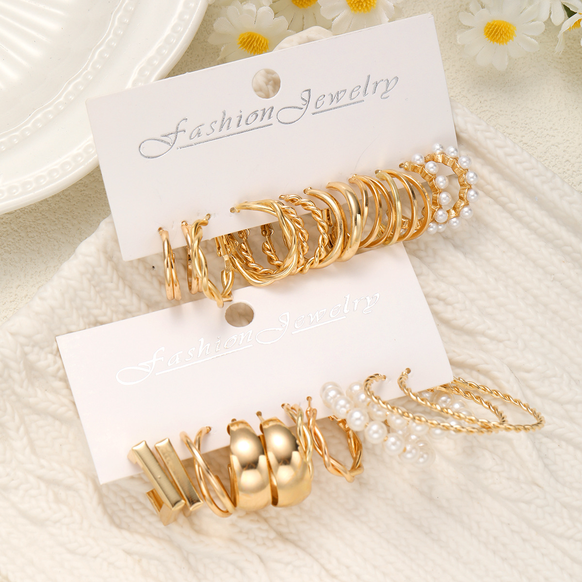 New cross-border personalized C-shaped geometric imitation pearl alloy earrings 12-piece set, ins ear rings, gold C-shaped earrings details Picture