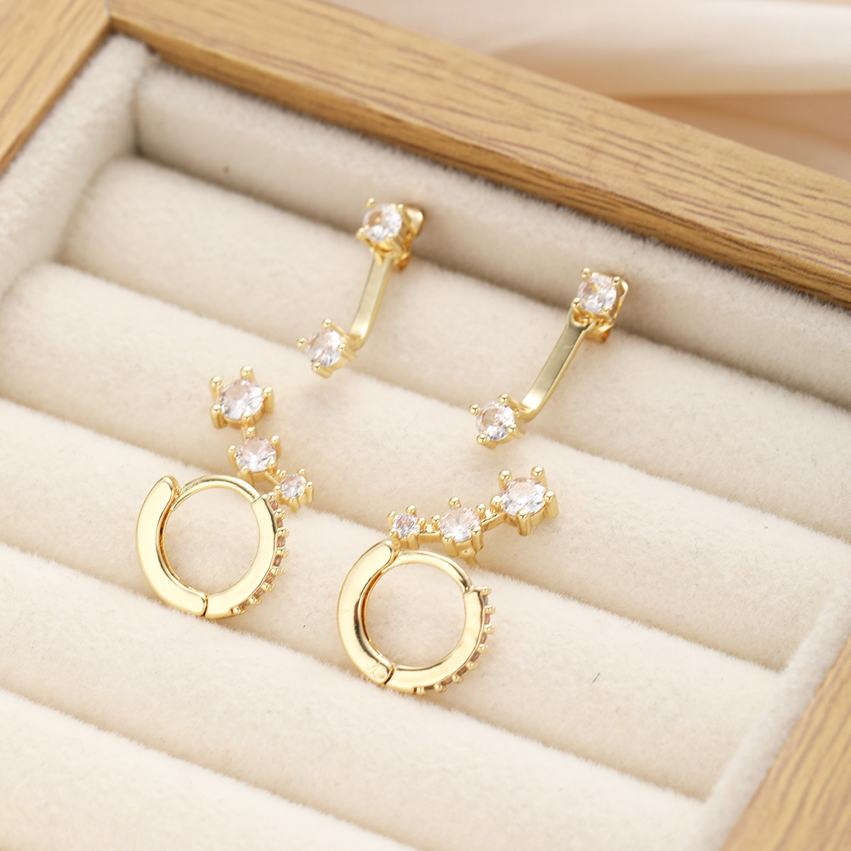 Cross-border TEMU popular fashion zircon copper earrings 3-piece set, elegant and light luxury women's stud earrings wholesale Application Scenario