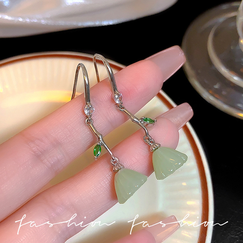 New Chinese-style imitation chalcedony lotus pod earrings for women, 2025 new niche long tassel earrings, light luxury and high-end earrings details Picture