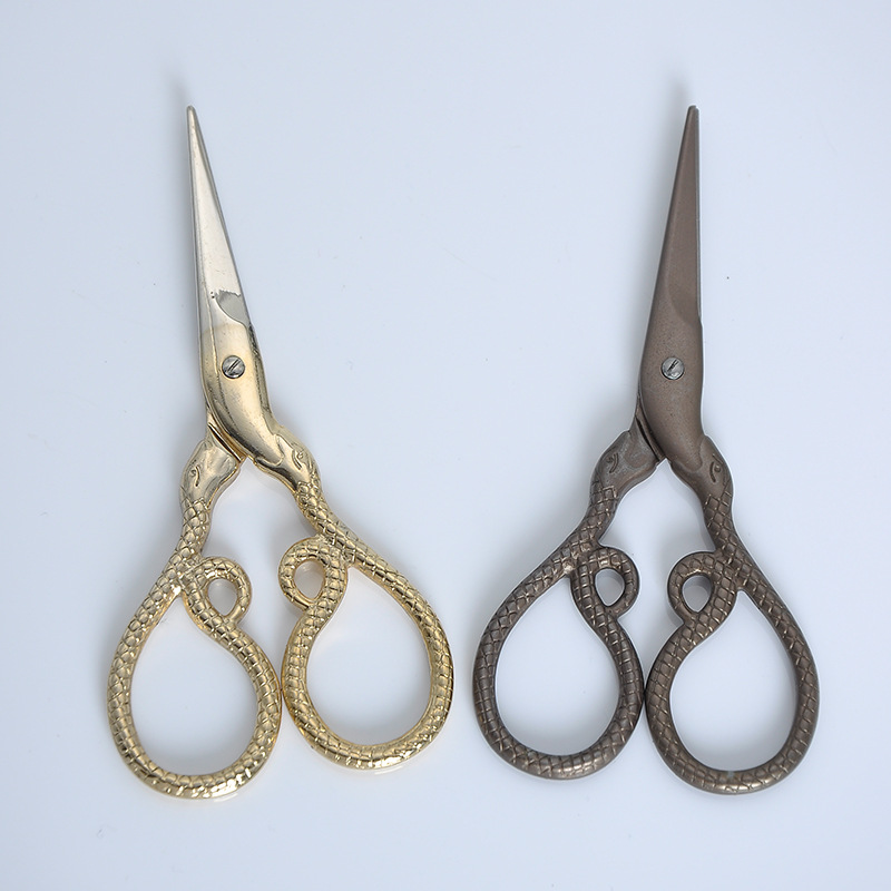 Xinyi Scissors, snake-shaped scissors, Chinese zodiac scissors, titanium-coated retro scissors, embroidered hand-cut scissors, mini small scissors details Picture