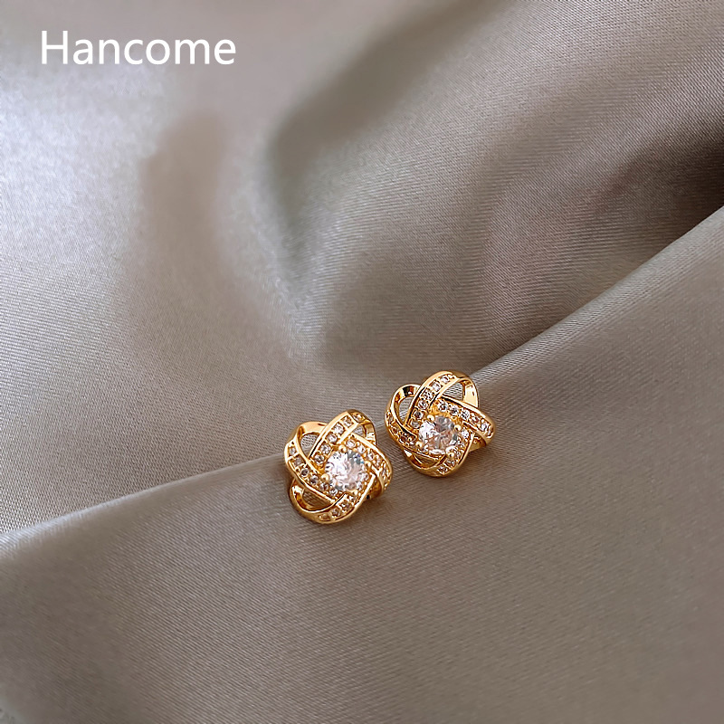 Fashionable chanel-style diamond-encrusted earrings, female Internet celebrity's light luxury style, versatile earrings S925 silver needle earrings wholesale Application Scenario