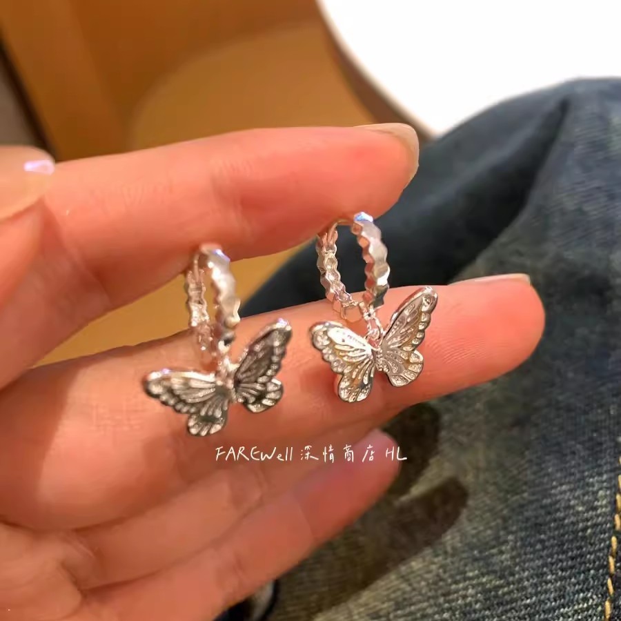 Butterfly retro new Chinese-style commuter earrings, a female Internet celebrity's unique ear ring, simple and fashionable, cool and refreshing earrings details Picture