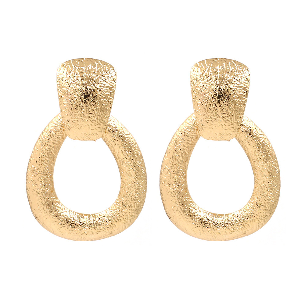 European and American simple golden teardrop-shaped earrings, new alloy street style earrings and earrings, cross-border accessories manufacturer in stock full figure