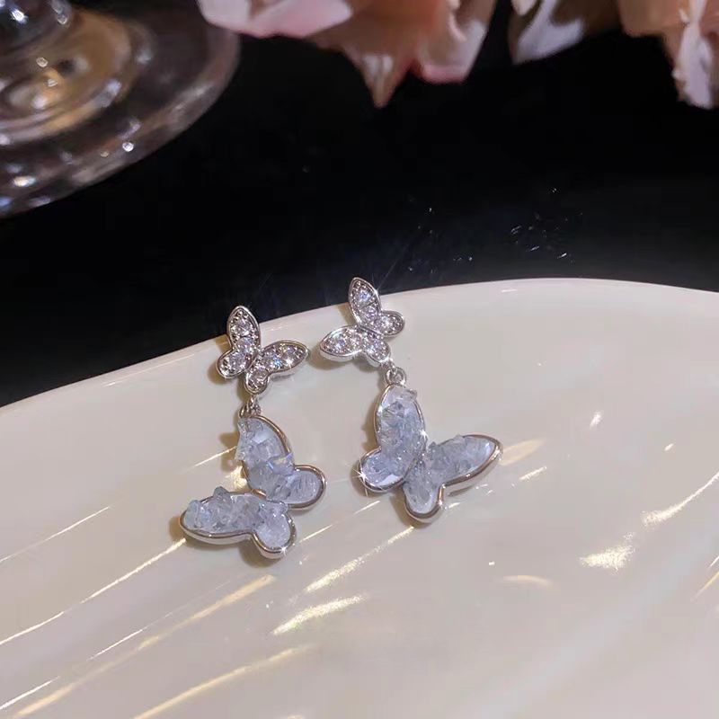 Blue crystal butterfly earrings, small, exquisite and high-end fashionable stud earrings, 925 silver needle and elegant tassel earrings details Picture