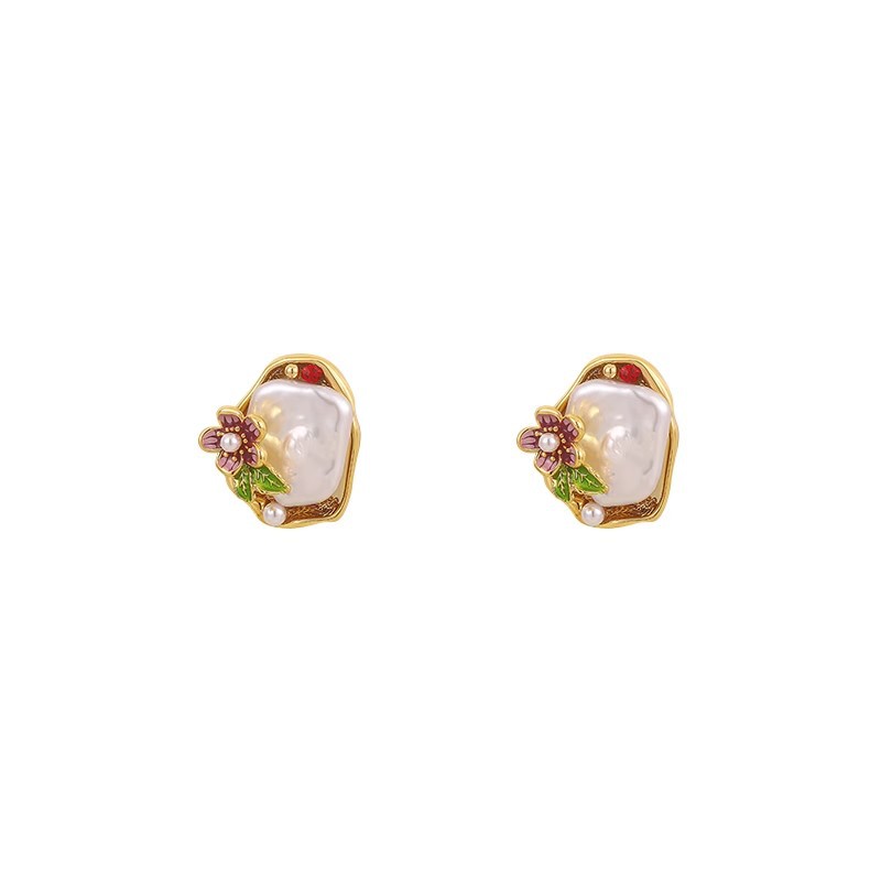 Irregular Baroque pearl stud earrings for women, light luxury, elegant and grand, fashionable, retro and high-end, unique earrings Item Picture