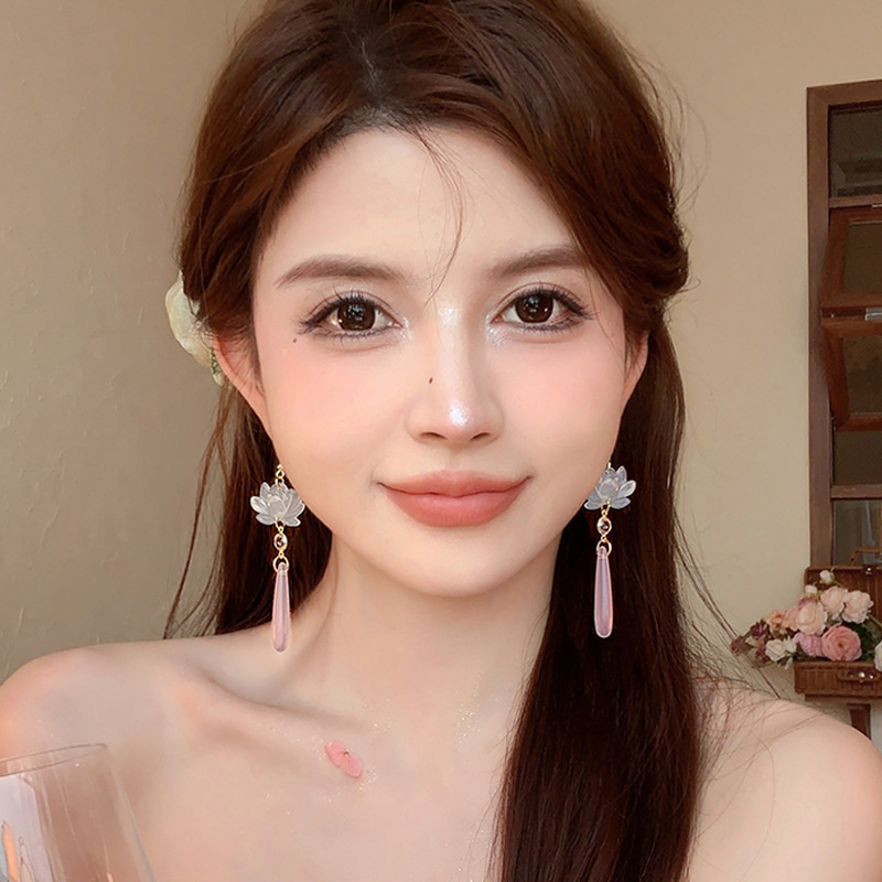 New Chinese-style water drop tassel ear hook female artistic, retro and fresh Chinese style cheongsam Hanfu accessories lotus flower earrings Specification drawing