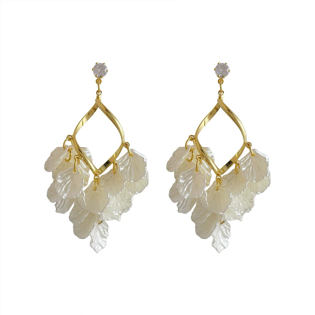 French super fairy-like skirt hem tassel pearl earrings, women's light luxury and high-end style, grand and exquisite ear studs Item Picture