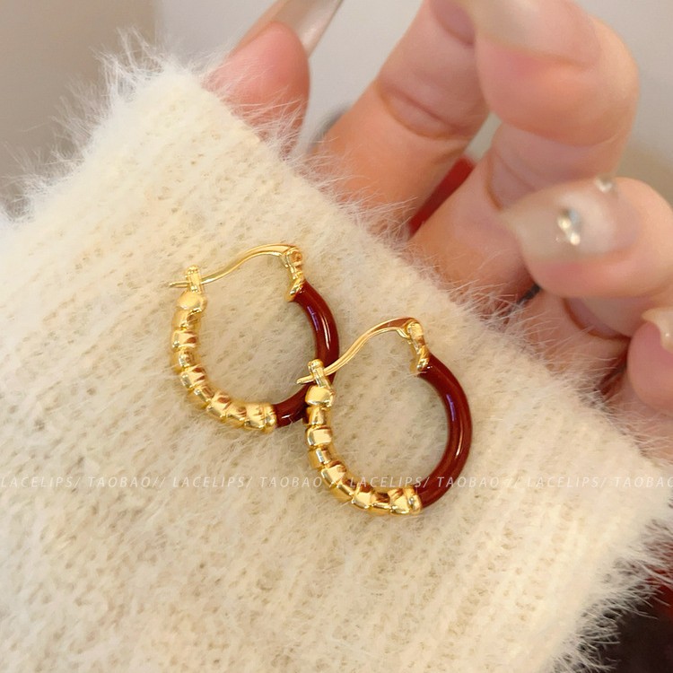 Christmas Encore red and silver patchwork ear buckle earrings, women's light luxury high-end earrings, unique and festive New Year earrings details Picture