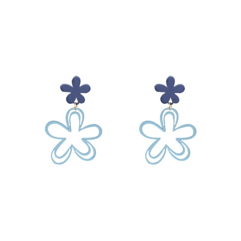 Candy-colored heart-shaped star-shaped stud earrings with a niche design sense for women, colorful dopamine fashionable and versatile earrings Item Picture