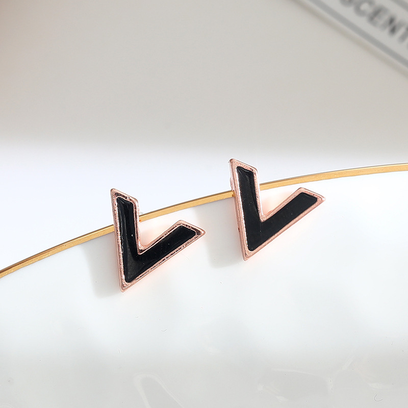 925 Silver needle Korean simple letter V stud earrings, Hong Kong style 2022 new trendy, small, elegant and stylish French earrings details Picture