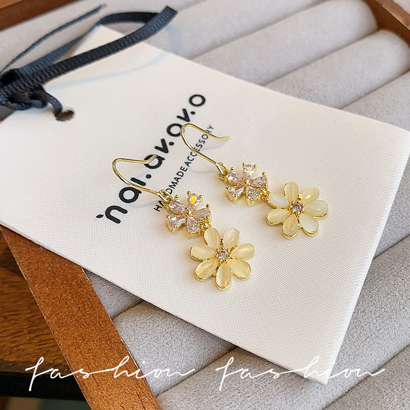 Fairy Flower Tassel Earrings for Women, 2025 New style, trendy, Japanese and Korean style, long small fragrance style earrings, floral stud earrings for women Specification drawing