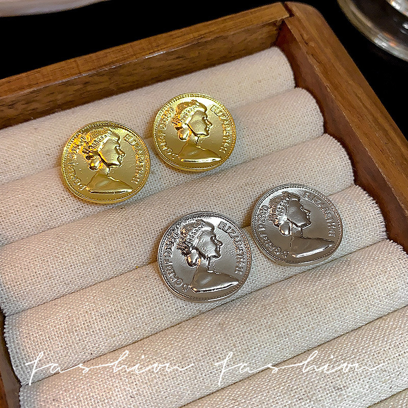 High-end French metal portrait earrings, 925 silver needle, light luxury, niche design, cold style, new stud style full figure