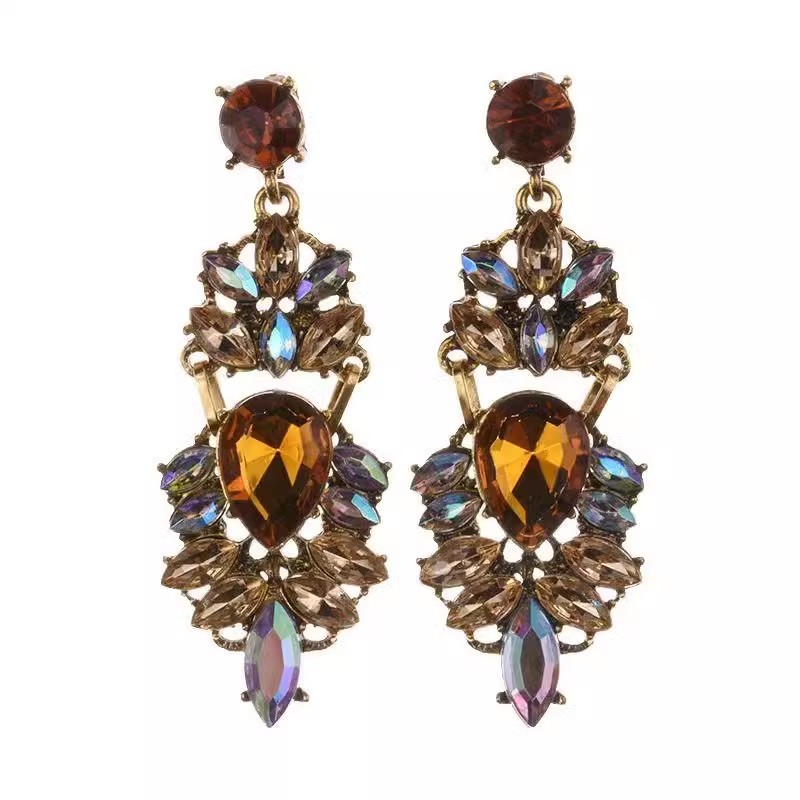 French retro super sparkling water drop zircon stud earrings for women, light luxury, fashionable and high-end style, exaggerated and unique earrings Item Picture