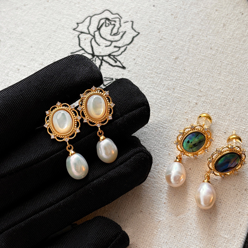 vintage silver needle earrings, real gold electroplated round flower glass pearl stud earrings with a high-end feel full figure