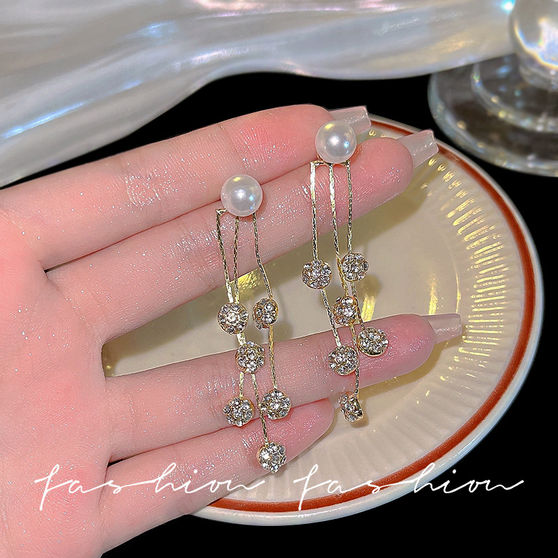 Long tassel grand earrings 2023 new bestsellers, high-end and light luxury earrings, exaggerated European and American style earrings for women Specification drawing