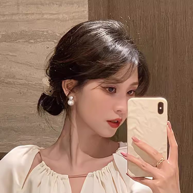 Zircon pearl stud earrings for women, 925 silver needle, light luxury, high-end and elegant style earrings, French niche, internet-famous bestsellers full figure