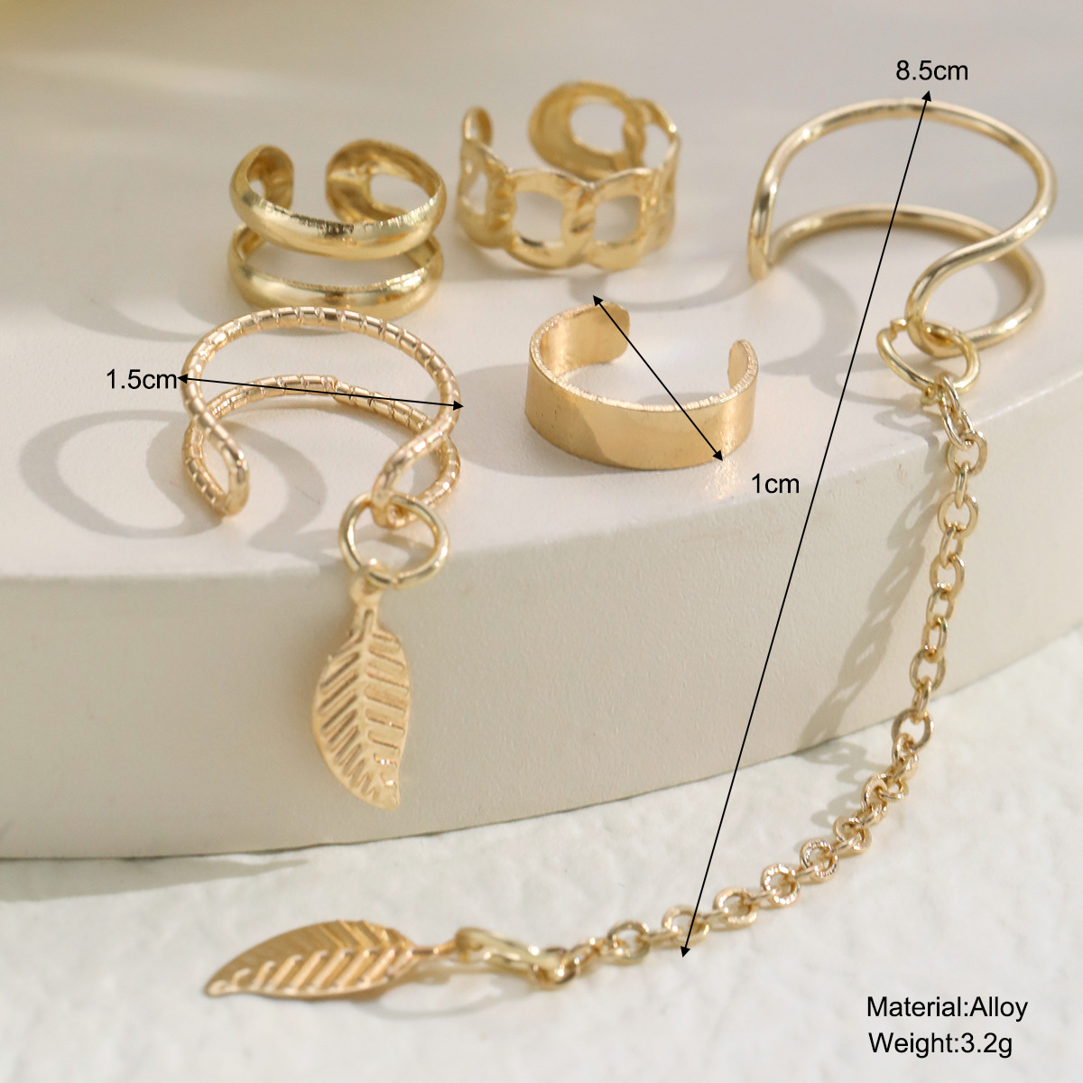 A 5-piece set of creative and light luxury C-shaped ear clips featuring cross-border fashion, temperament and individuality, golden leaf tassel chain Specification drawing