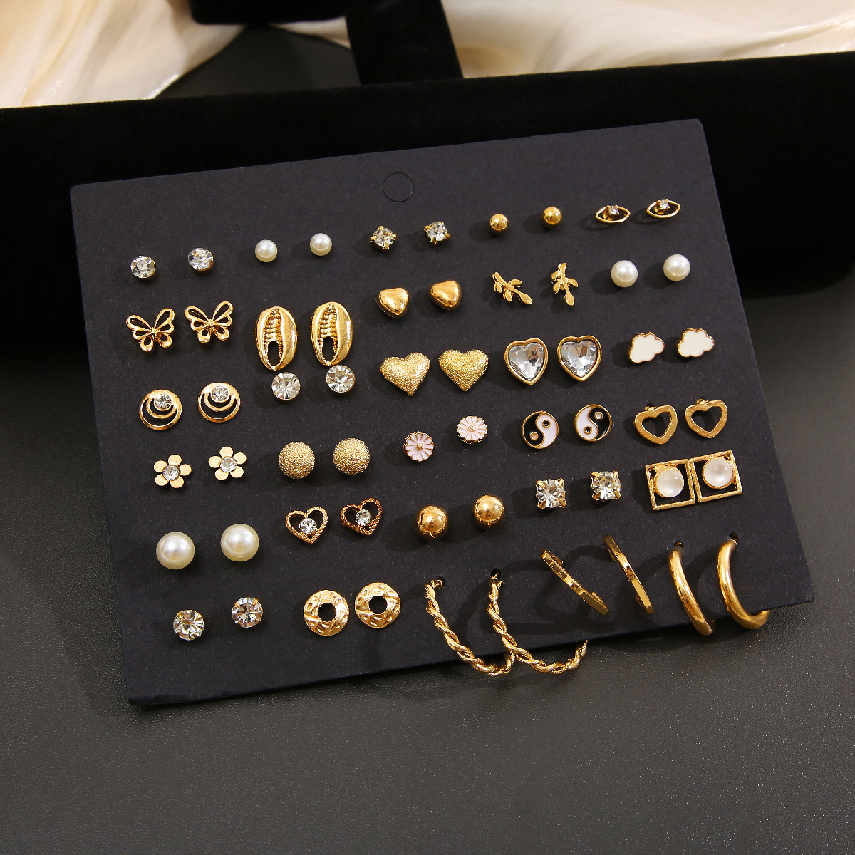 New heart-shaped floral rhinestone earring set, 30-piece European and American style simple and retro stud earrings wholesale Specification drawing