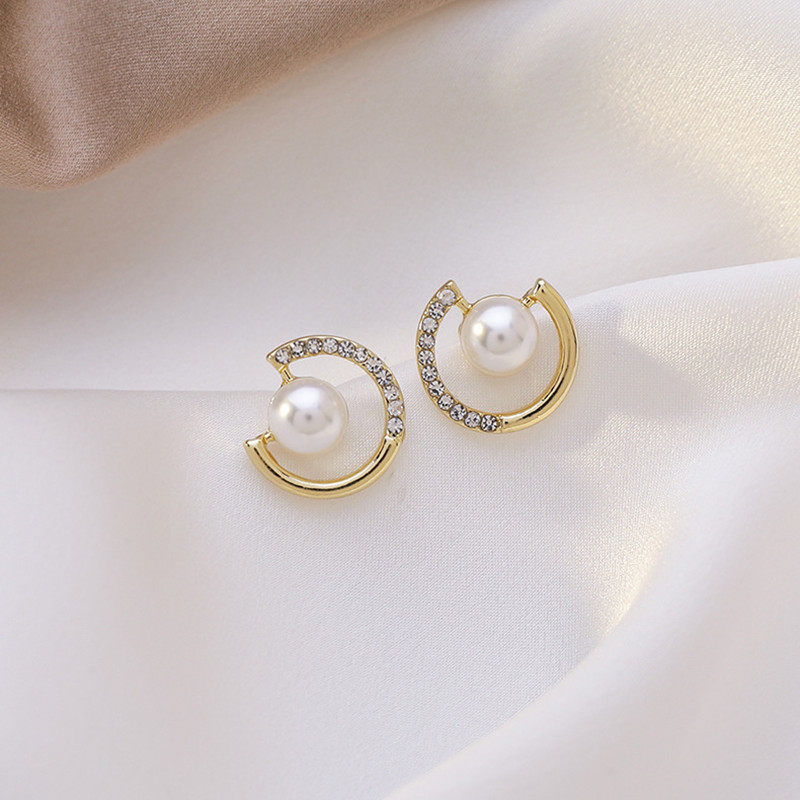 S925 Silver Needle Korean pearl rhinestone earrings, round, new style, trendy, small and elegant, internet-famous stud earrings for women details Picture