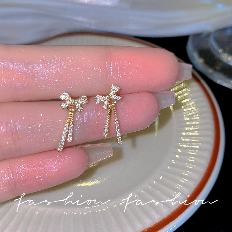 S925 Silver needle Exquisite micro-inlaid zircon bow Earrings, women's ins trendy light Luxury mini stud earrings wholesale Specification drawing