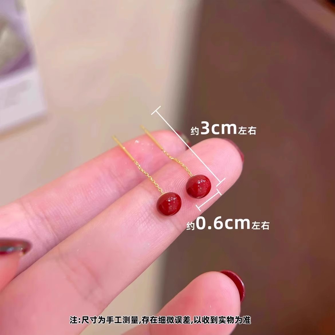 Ankora red retro pearl tassel stud earrings, a niche design for women with a high-end feel, are fashionable and versatile earrings Application Scenario