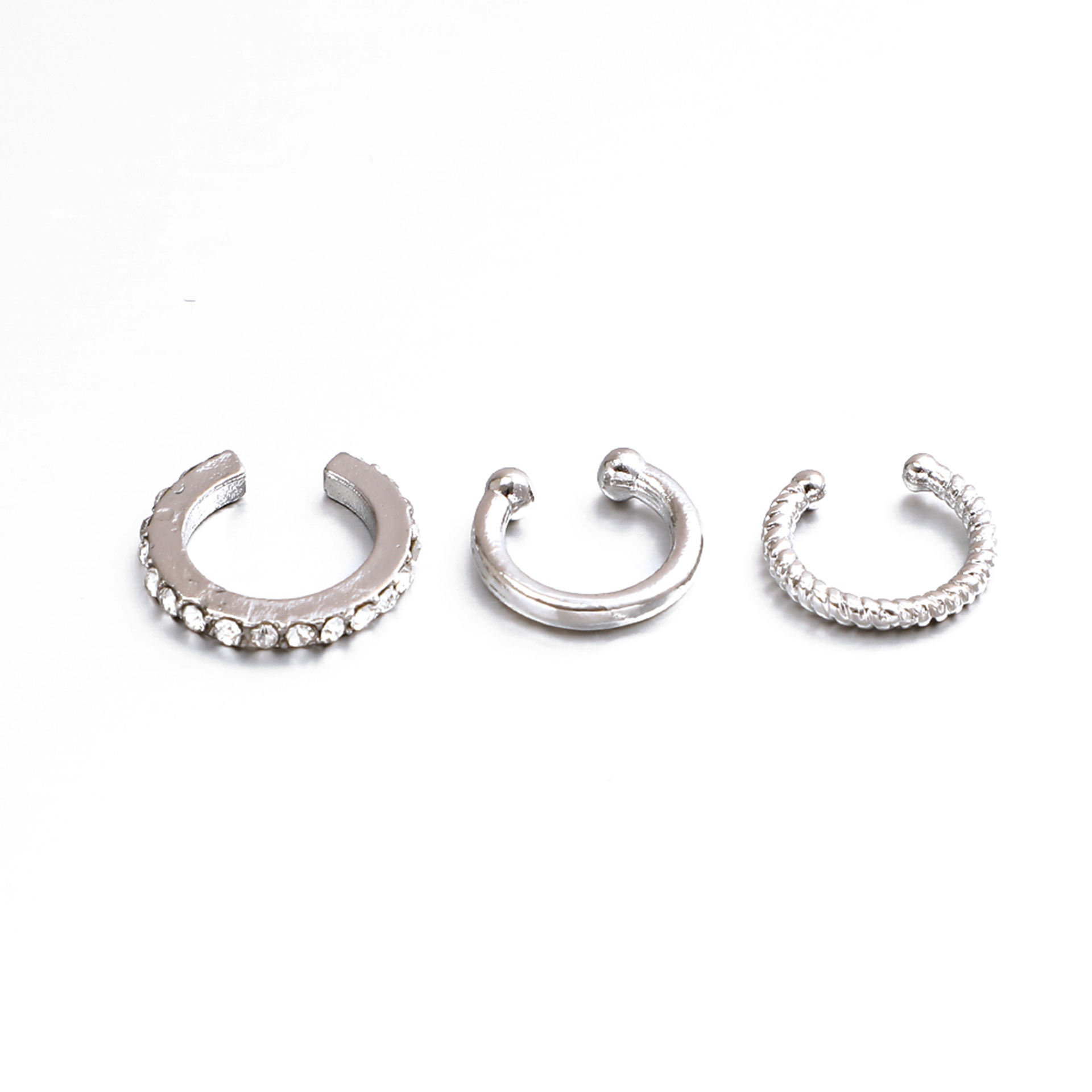 This is a popular cross-border product from Europe and America. It features a unique, fashionable and stylish C-shaped ear bone clip without ear holes. It is a compact and stylish three-piece set Item Picture