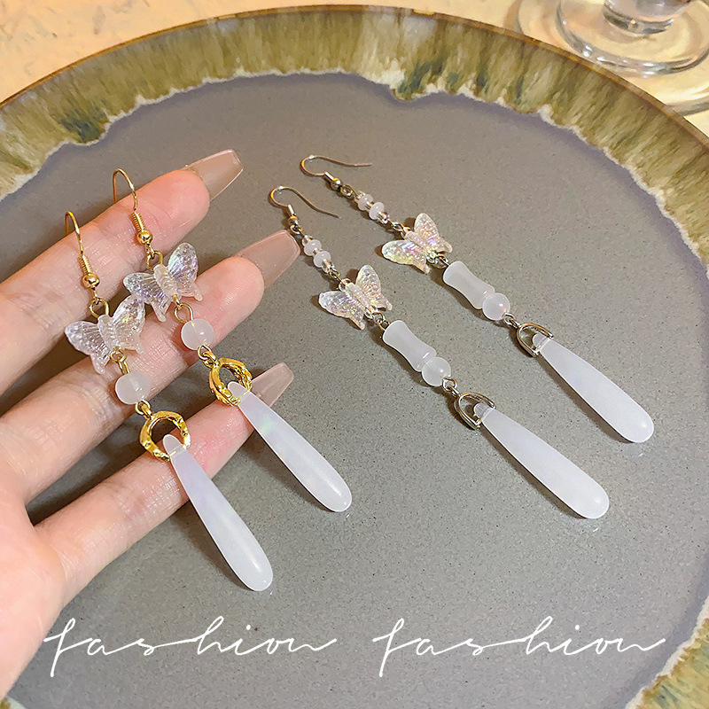 Imitation jade Chinese-style style earrings, new Chinese-style butterfly earrings for women, long exaggerated tassel earrings, high-end ear hooks Specification drawing