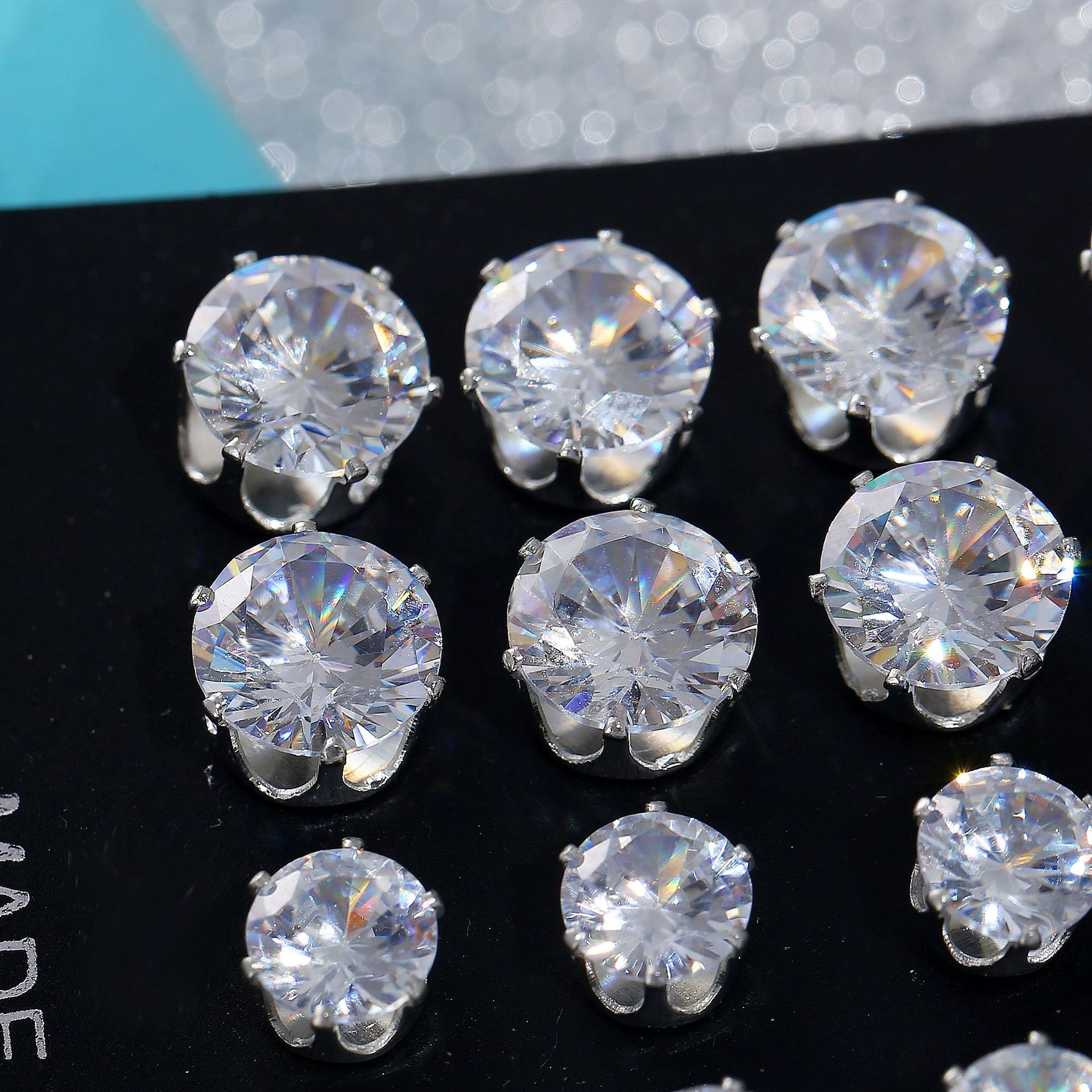 European and American export jewelry round six-prong crystal zircon set 12 pairs of stud earrings simple and elegant cross-border supply Specification drawing