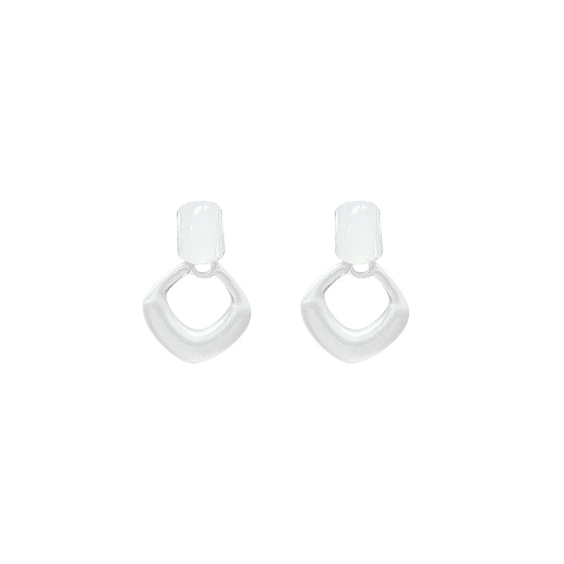 European and American metal brushed geometric cat's eye stud earrings, fashionable and elegant, versatile earrings, simple and cold style earrings and earrings Item Picture