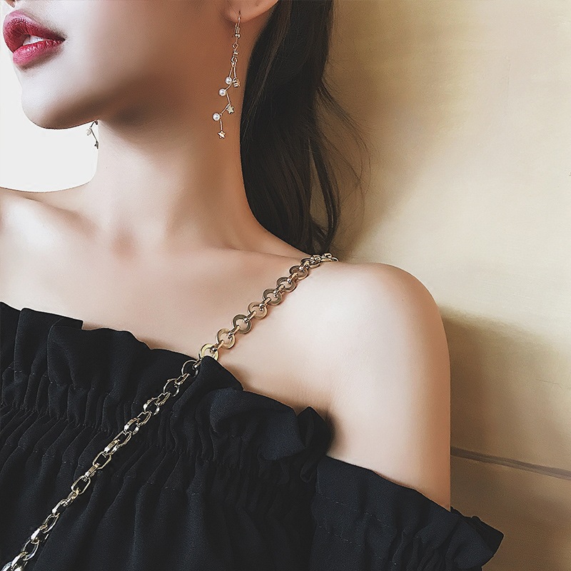 Original design for slimming the face, zigzag pearl star-shaped long stud earrings, elegant and personalized, versatile earrings and earrings full figure
