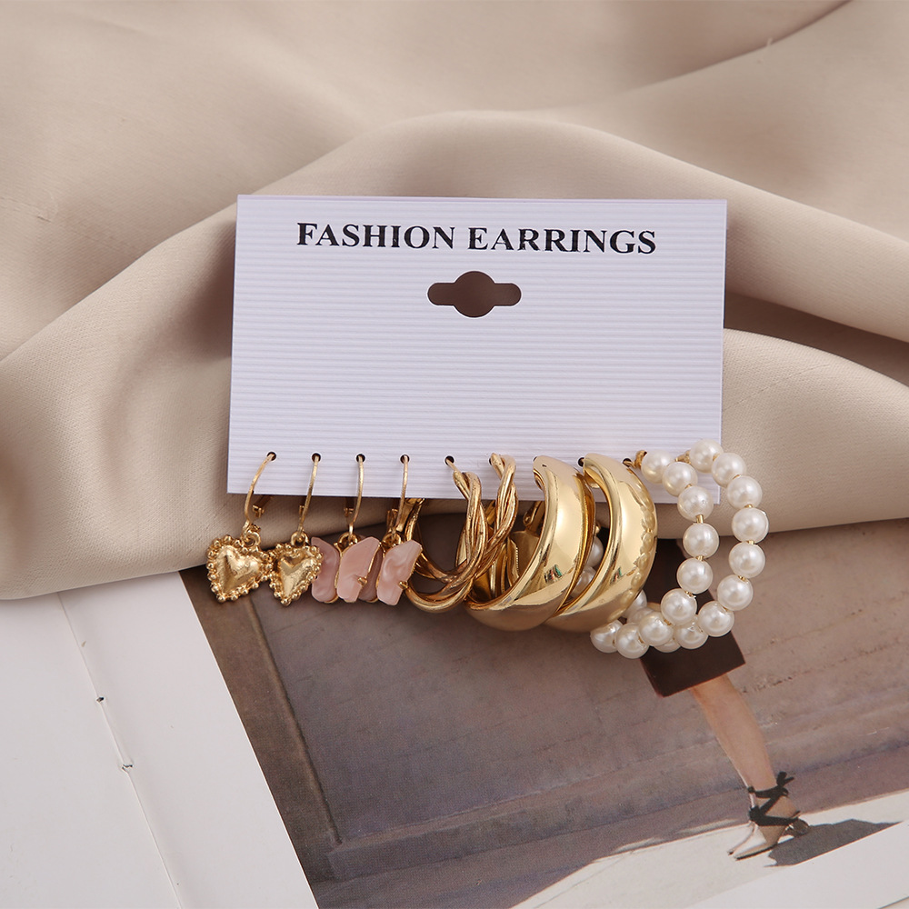 Wholesale of new cross-border imitation pearl earring heart-shaped pendant earrings and creative pink acrylic butterfly pendant earrings Specification drawing
