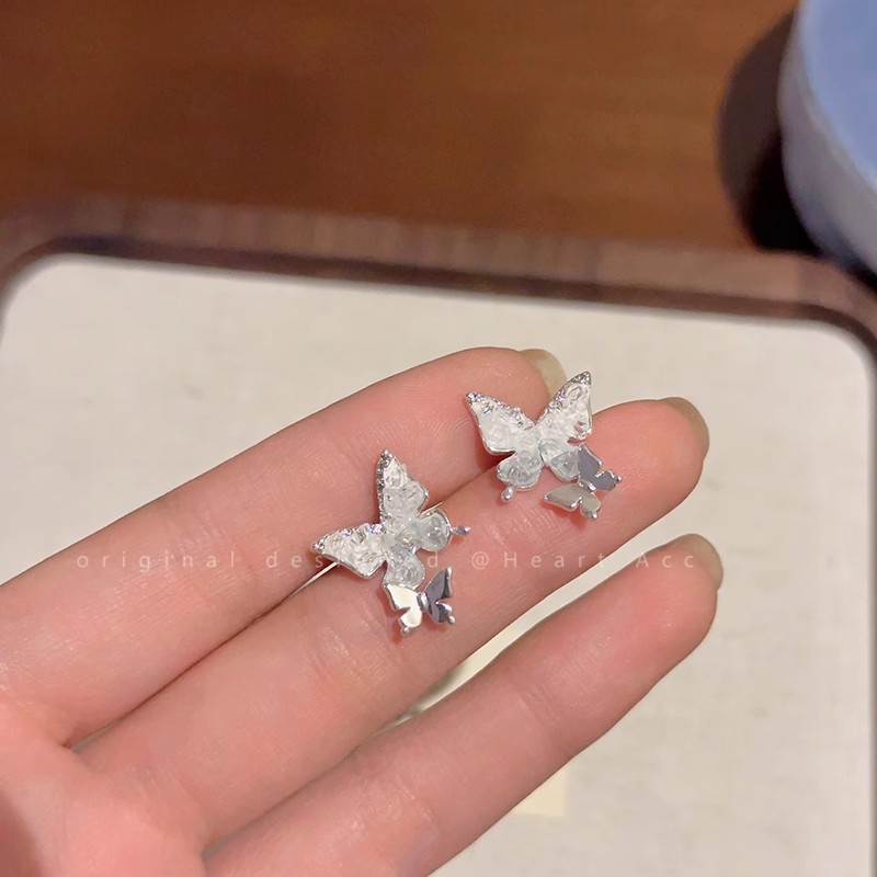 Blue gradient flower earrings, new Spring/Summer 2025 style, fresh and delicate stud earrings, niche, exquisite, sweet and elegant earrings for women details Picture