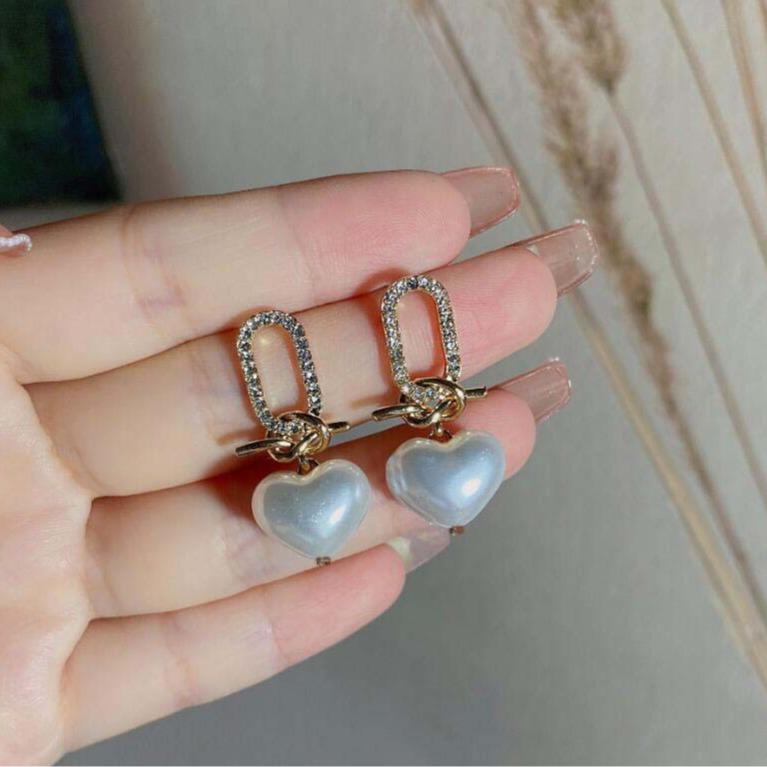 New trendy, simple and three-dimensional knotted heart-shaped pearl earrings for women, s925 silver needle, fashionable and popular earrings Specification drawing