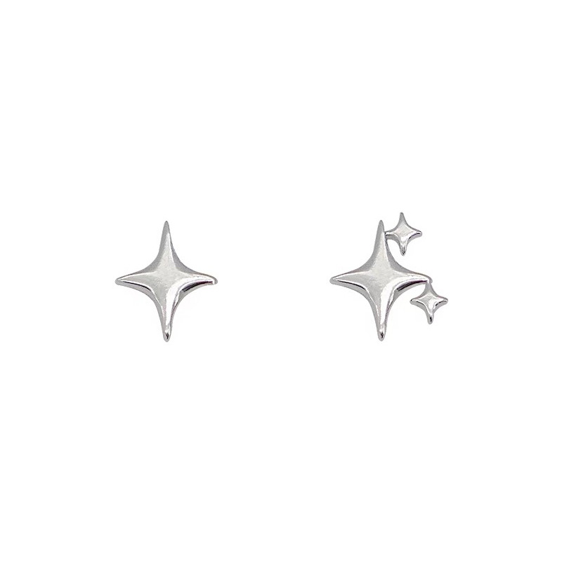 Small and simple ear piercing star-shaped stud earrings for women, asymmetrical and versatile, S925 silver needle fashionable earrings Application Scenario